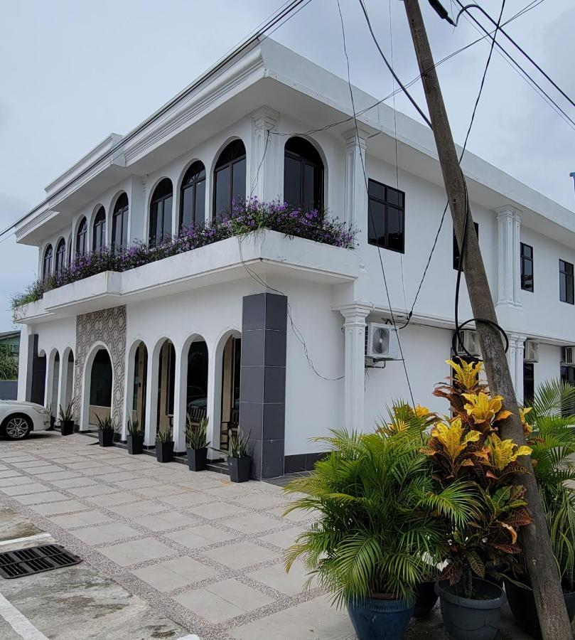 Hotel Shafura 3 Chukai Esterno foto